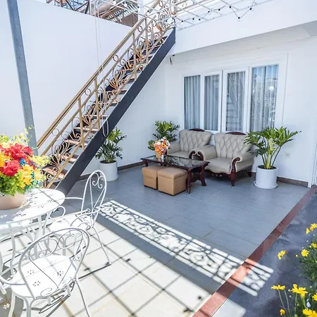 Cherry Hotel Da Lat Exterior photo